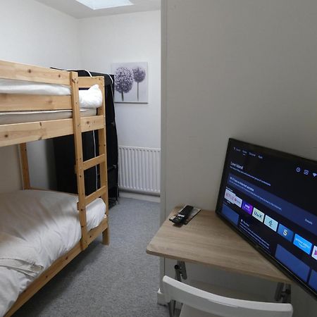 Bridge Street En Suite Rooms Мертир-Тидвилл Экстерьер фото